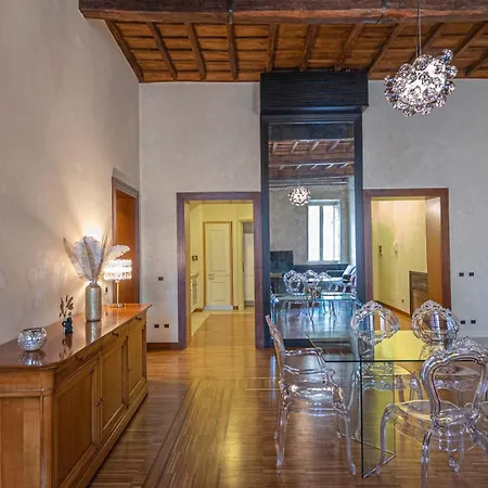 Easytopstay - Piazza Venezia City View Charming Apt-3